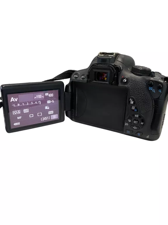 aparat-canon-eos-700d-obiektyw-canon-efs-18-55-rozmiar-matrycy-206882-228774