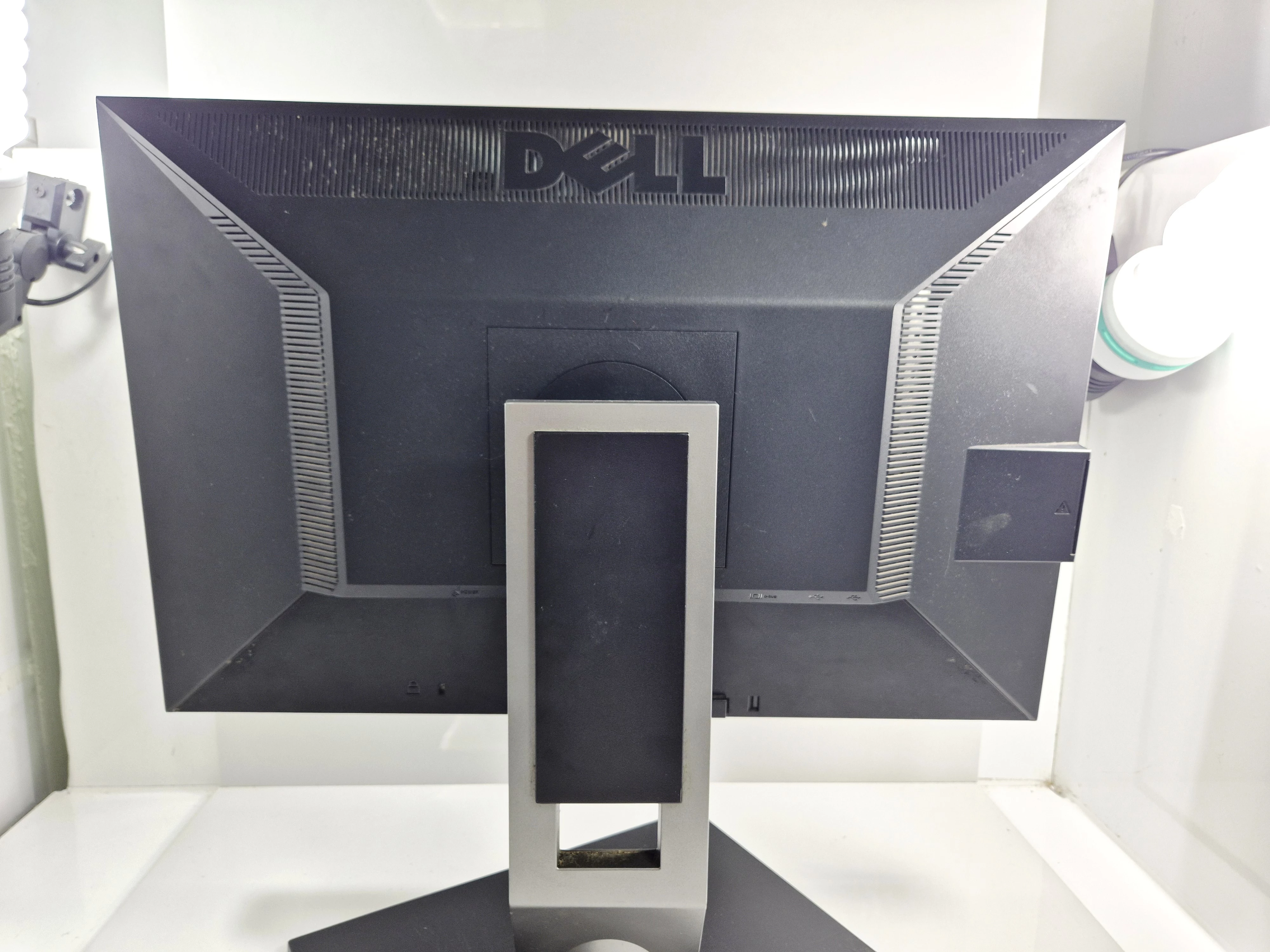 monitor-dell-p2210t-22-1680x1050-ean-gtin-5391519540381