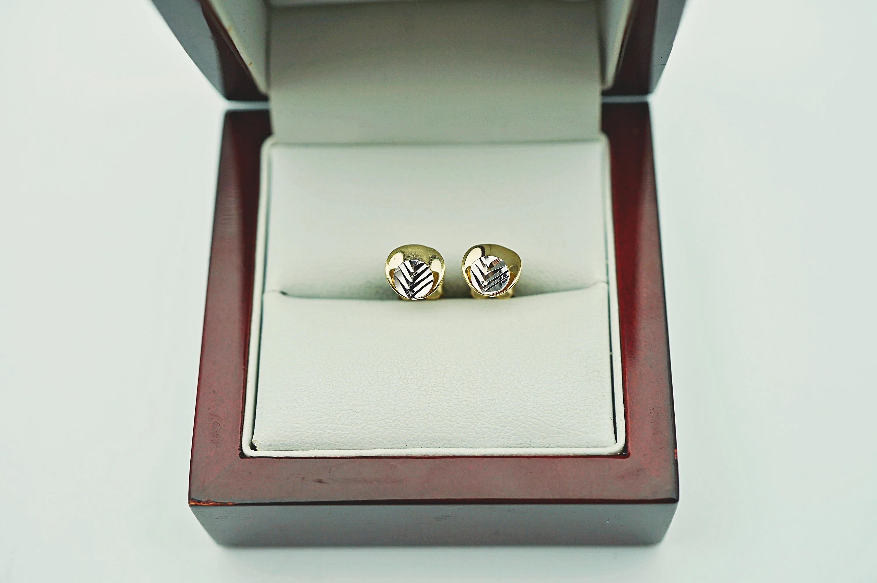 zlote-kolczyki-listki-333-8k-112g-zapiecie-sztyft-stan-11323-2