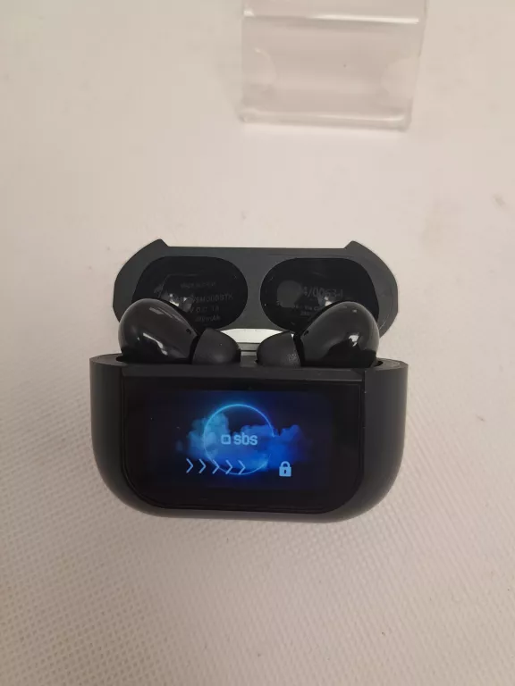 sluchawki-bezprzewodowe-sbs-mood-z-wielofunkcyjnym-wyswietlaczem-i-anc-ean-gtin-8018417468797