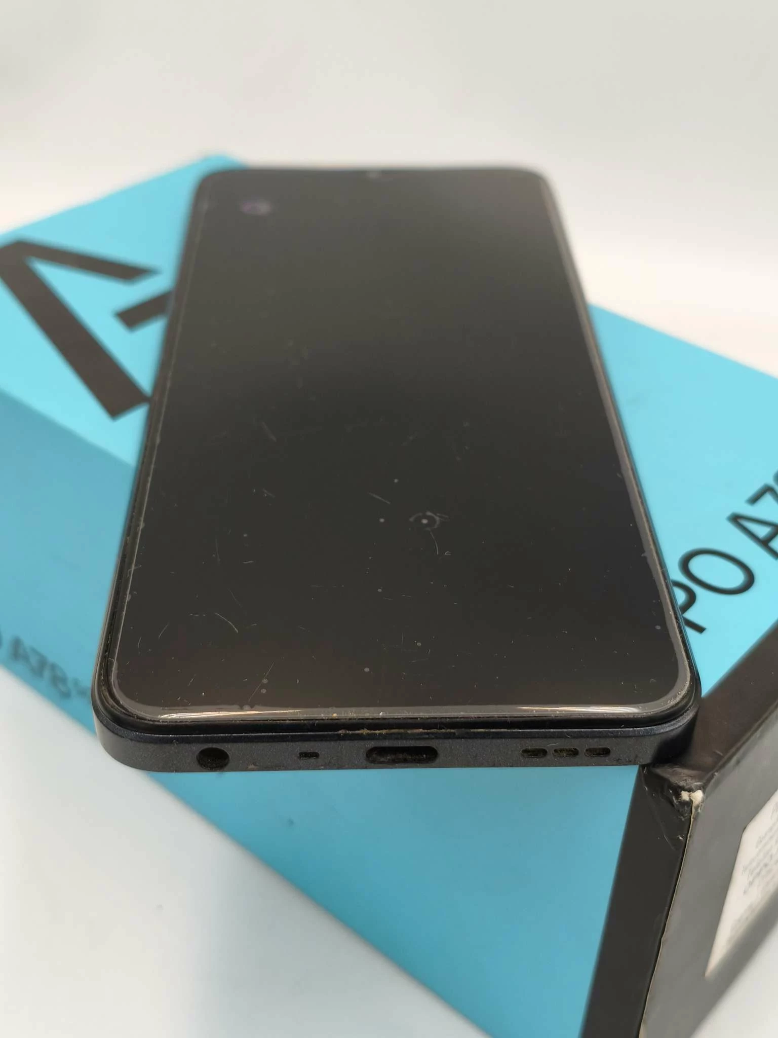 telefon-oppo-a78-5g-4128ladowarkaetuipudelko-stan-11323-2