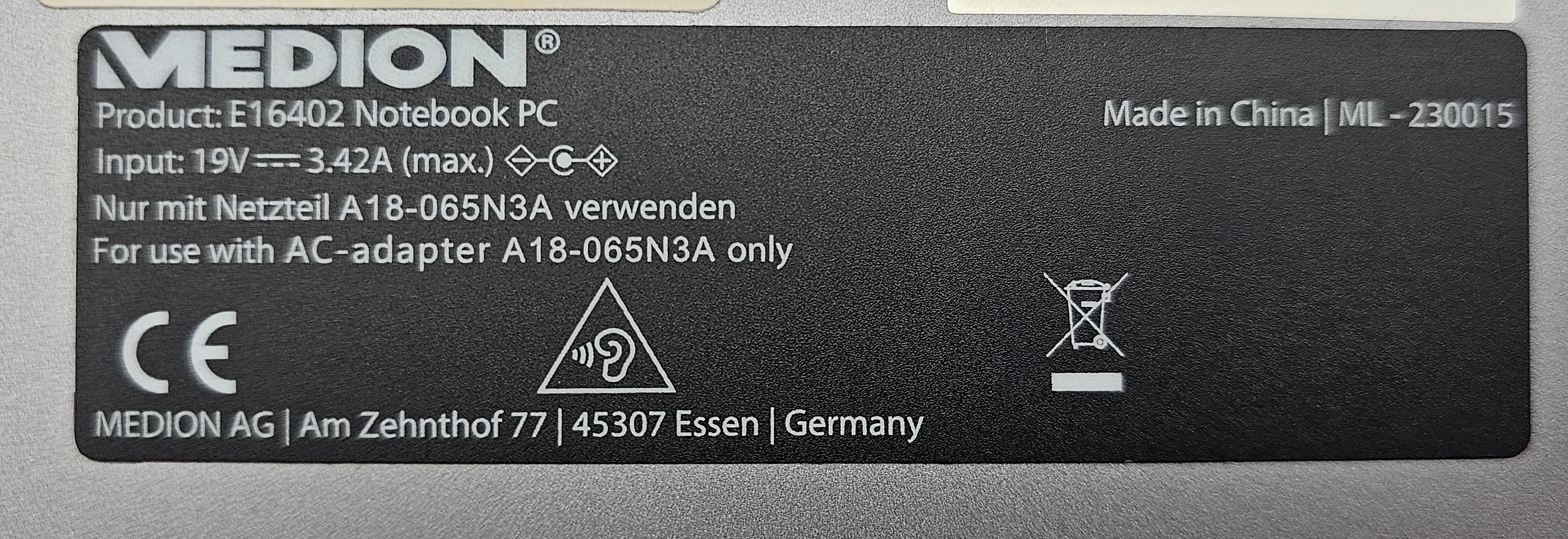 laptop-medion-akoya-e16402-i3-1115g4-8gb-ram-512gb-ssd-w11h-zasilacz-typ-dysku-twardego-128550-2