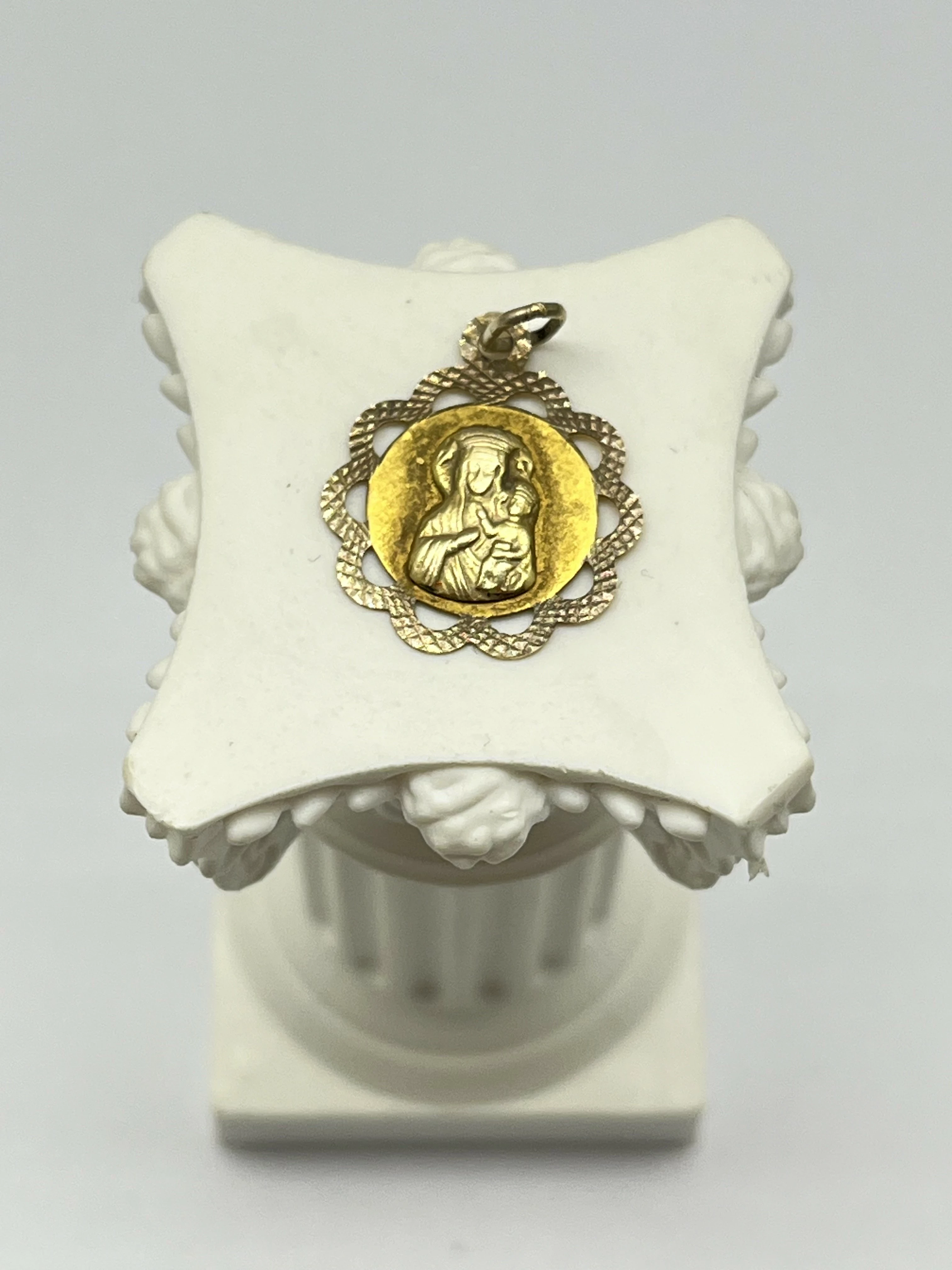 zlota-zawieszka-maryja-z-dzieciatkiem-p333-093g-obornicka-59-sj-wroclaw