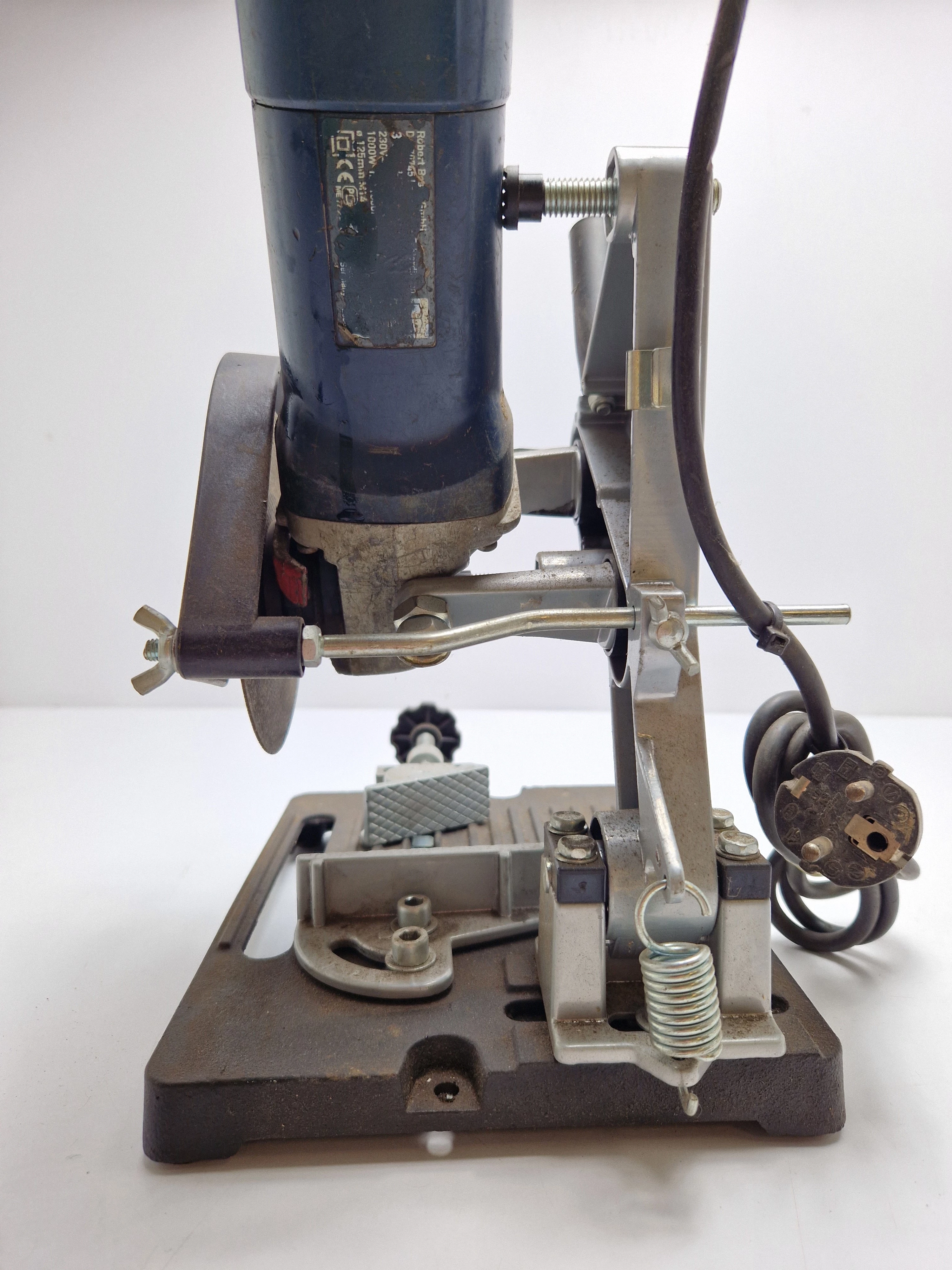 szlifierka-katowa-bosch-gws-10-125-stojak-napiecie-zasilania-23000