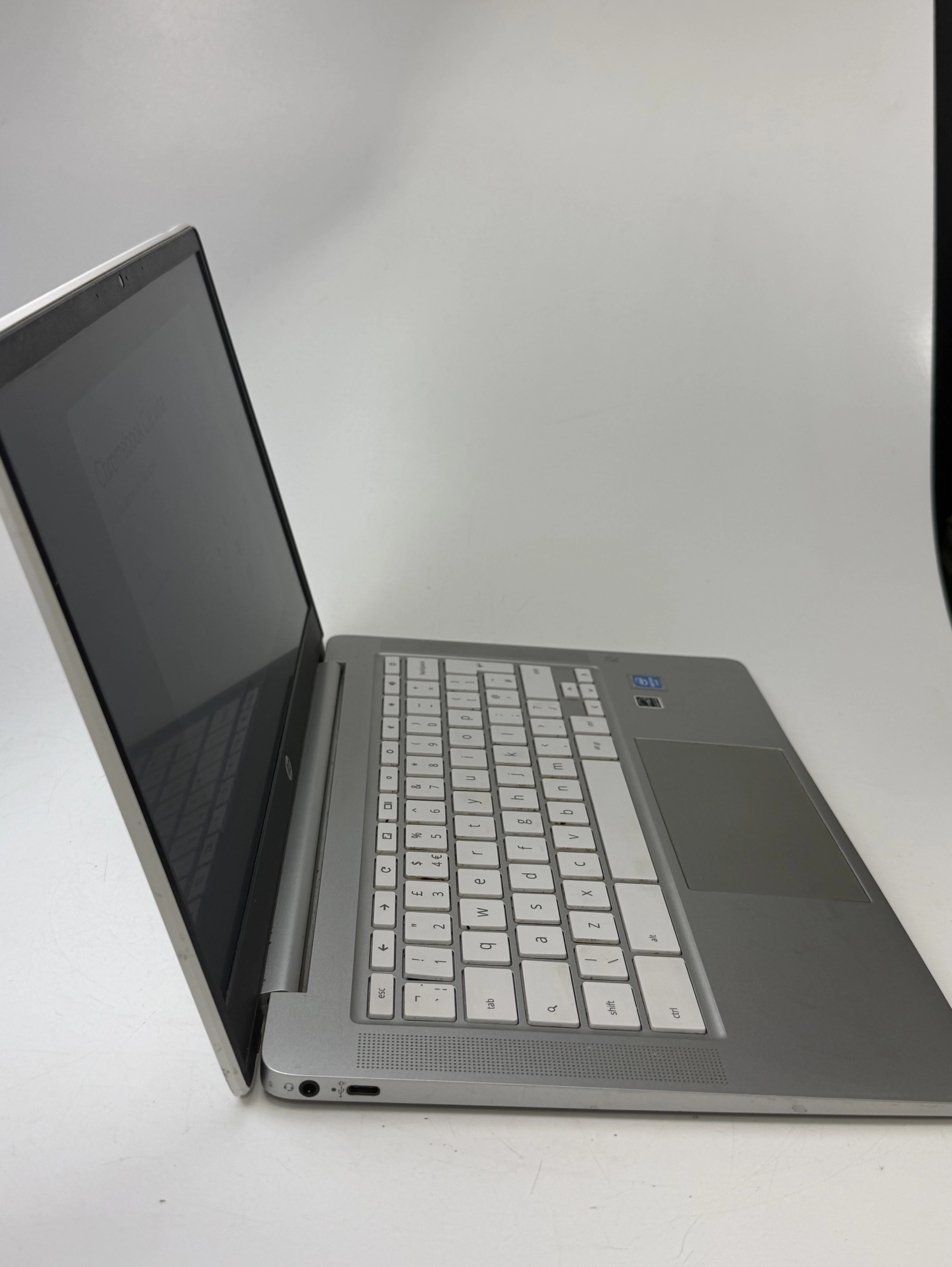 laptop-hp-chrombook-14-bialy-kod-producenta-b4gx5ua-intel-celeron-n8gb64gb-emmcwin-11