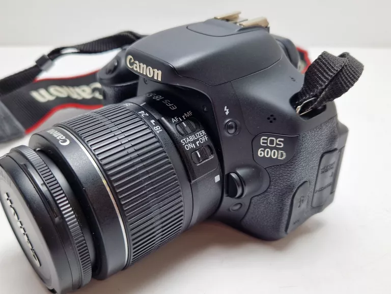 lustrzanka-canon-eos-600d-obiektyw-canon-efs-18-55mm-etui-zestaw-rozdzielczosc-1800