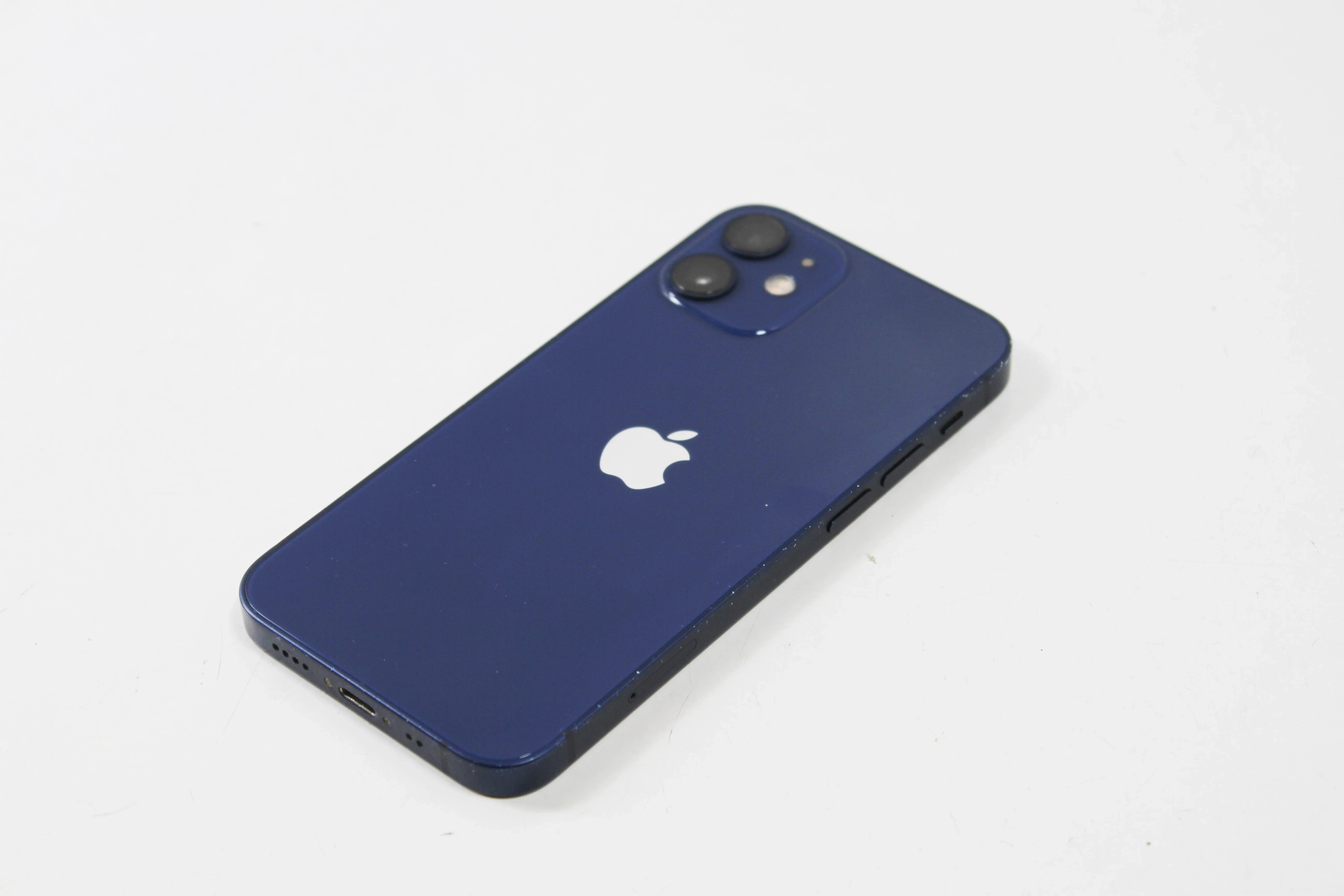 telefon-iphone-12-mini-74-bateria-opis-kod-producenta-mge13pma