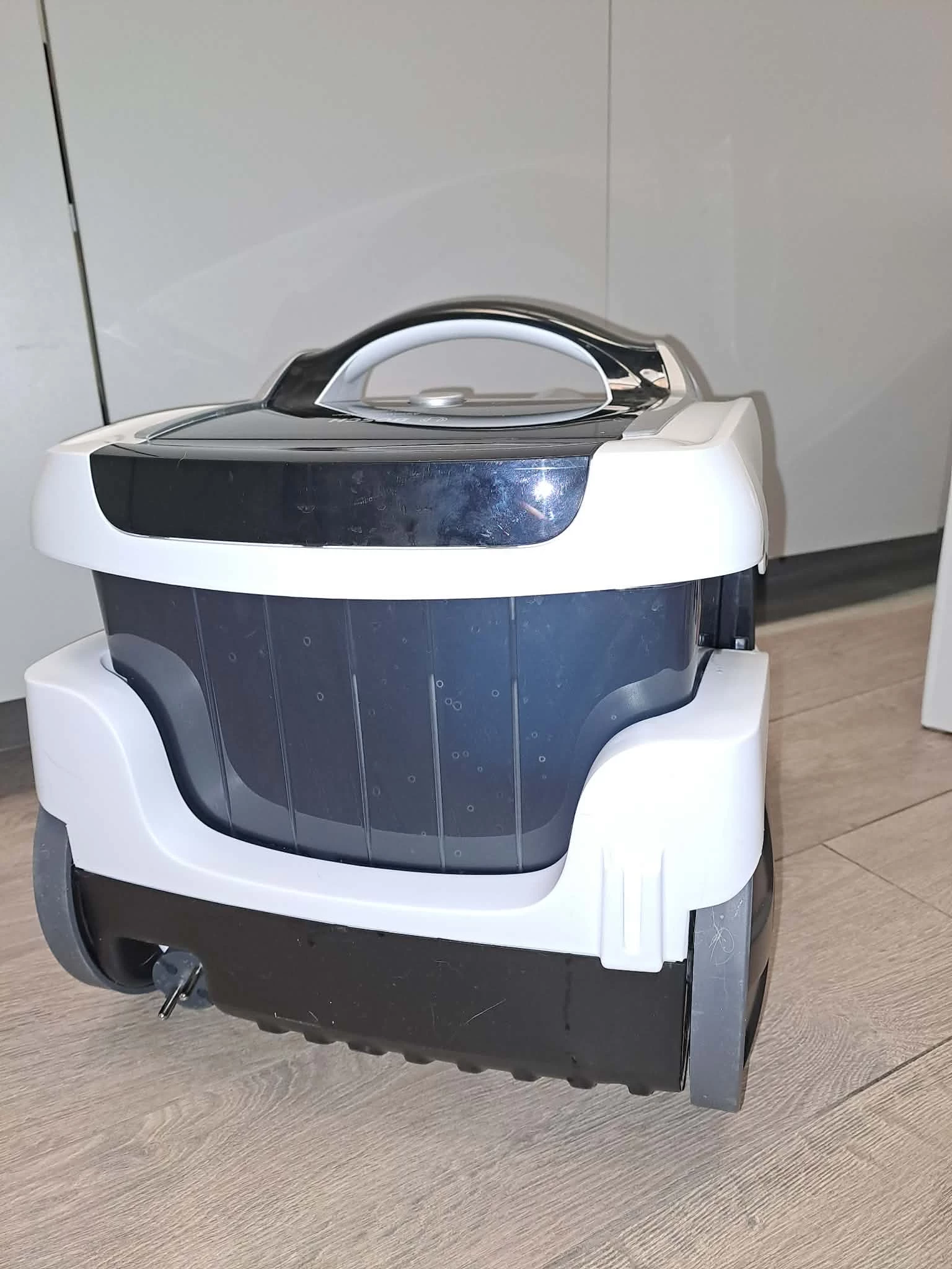 odkurzacz-pioracy-bosch-aquawashclean-serie-4-vc763-komplet-ubezpieczeni-ean-gtin-5907856784137