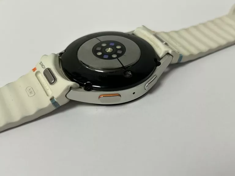 samsung-galaxy-watch-7-sm-l300-wysokosc-koperty-4040