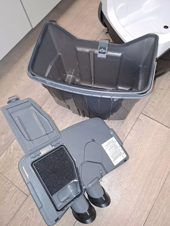 odkurzacz-pioracy-bosch-aquawashclean-serie-4-vc763-komplet-ubezpieczeni-stan-11323-2