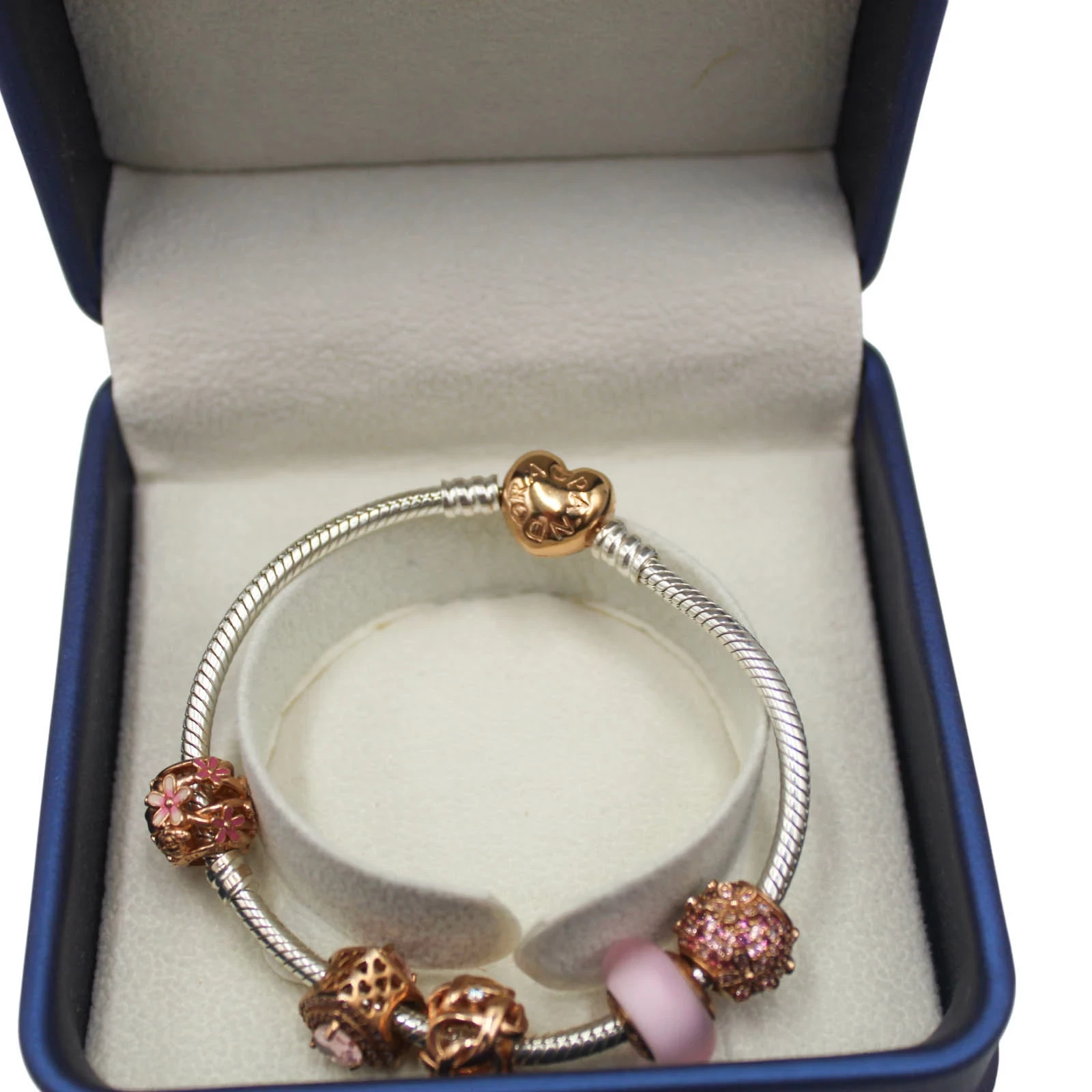 piekna-srebrna-bransoletka-znanej-marki-z-5-charmsami-p925-w2434-material-15835-4