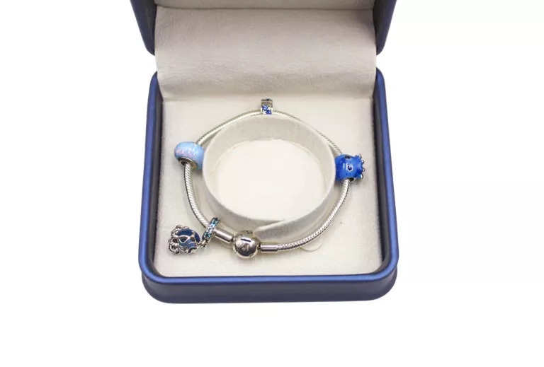 piekna-srebrna-bransoletka-znanej-marki-z-4-charmsami-p925-w2476-pl-szembeka-2-warszawa