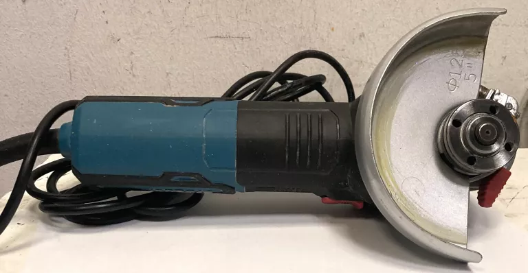 szlifierka-katowa-erbauer-eag900-125-kod-producenta-eag900-125rrrtw