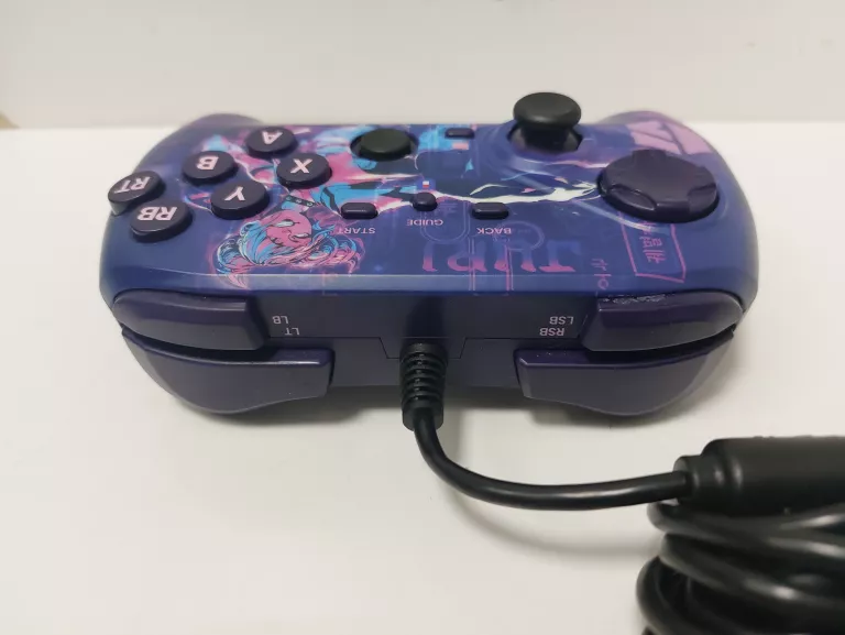 pc-hori-fighting-commander-octa-sf-6-juri-edition-polecam-kod-producenta-hpc-071e