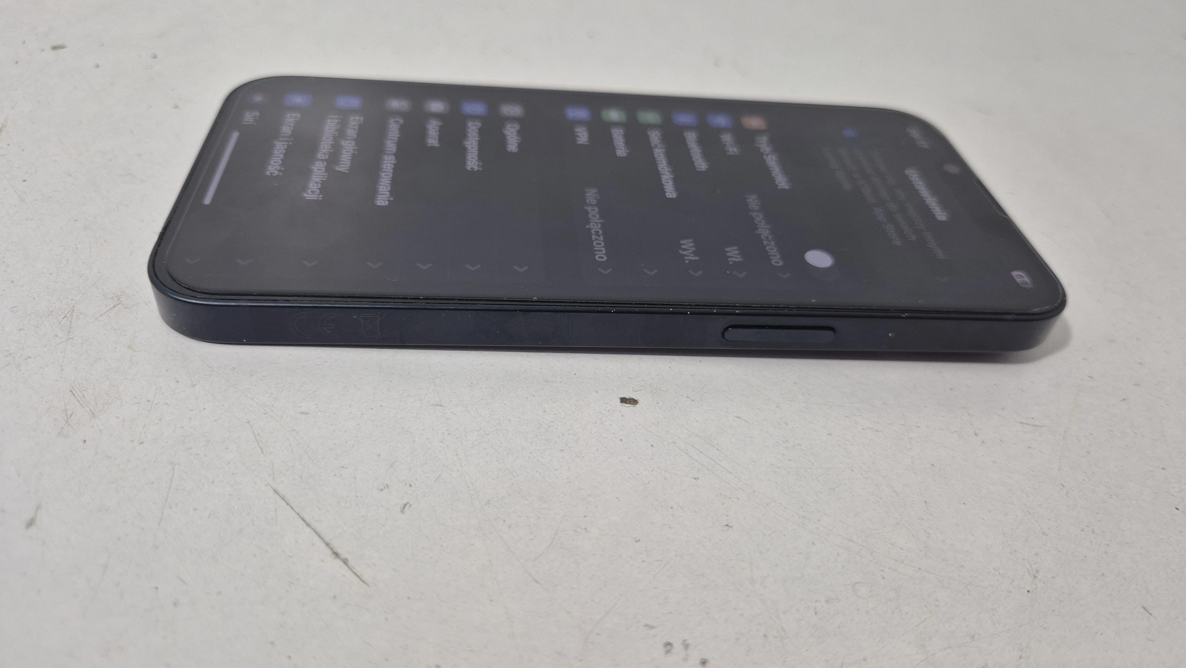 telefon-iphone-14-kondycja-89-przekatna-ekranu-610