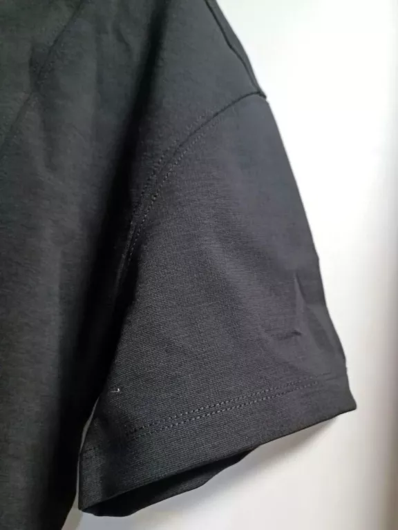 bluzka-armani-exchange-s-czarna-fason-201021-2493