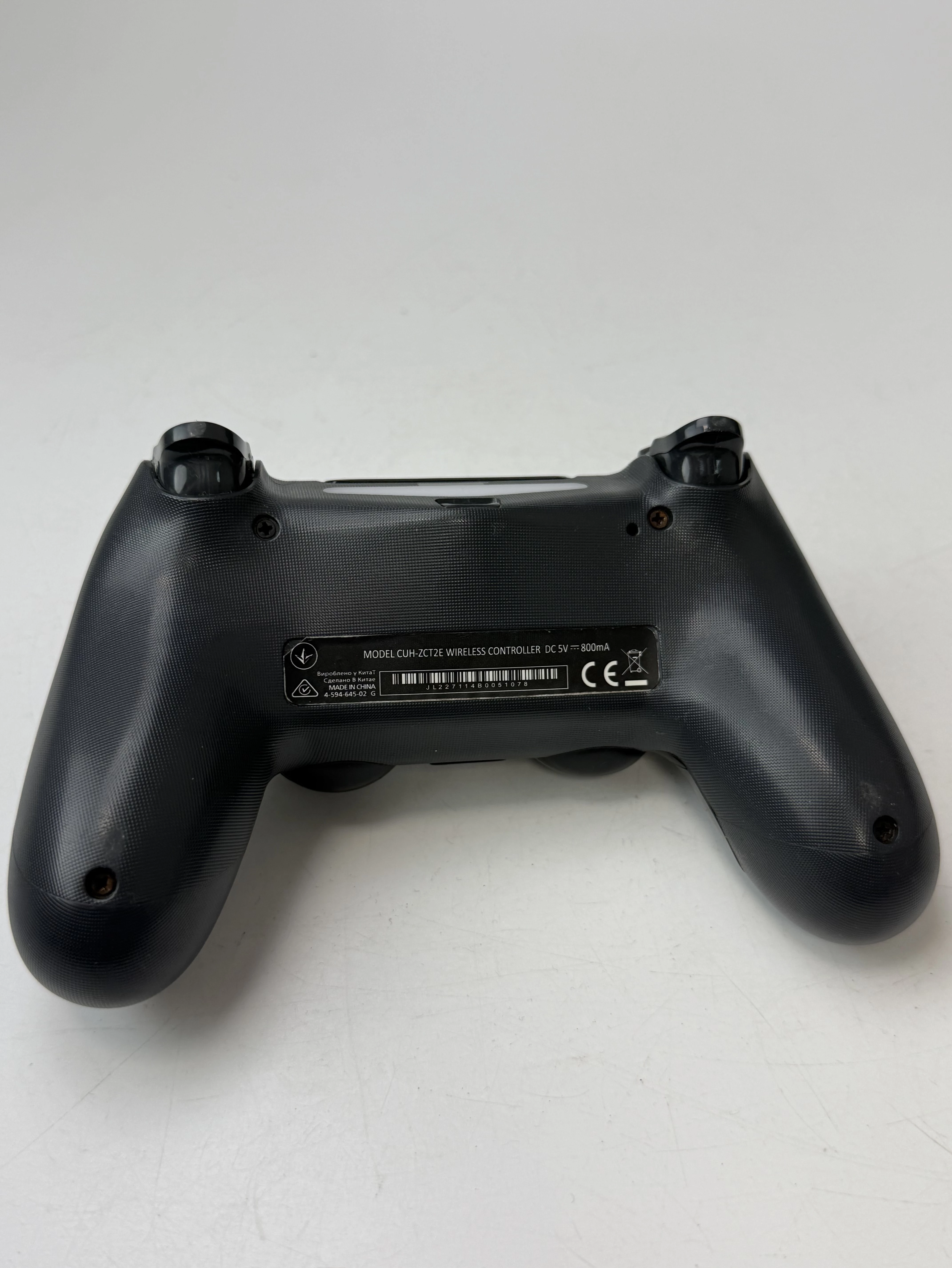 pad-do-ps4-czarny-stan-11323-2