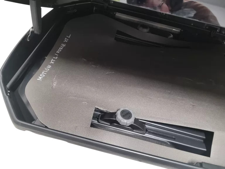 thule-motion-xt-l-czarny-polysk-450-litrow-ean-gtin-091021791664