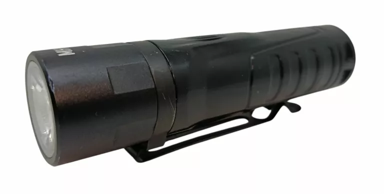 latarka-akumulatorowa-z-funkcja-powerbanka-nitecore-mh15-1-maja-3040-lok-51-zgierz