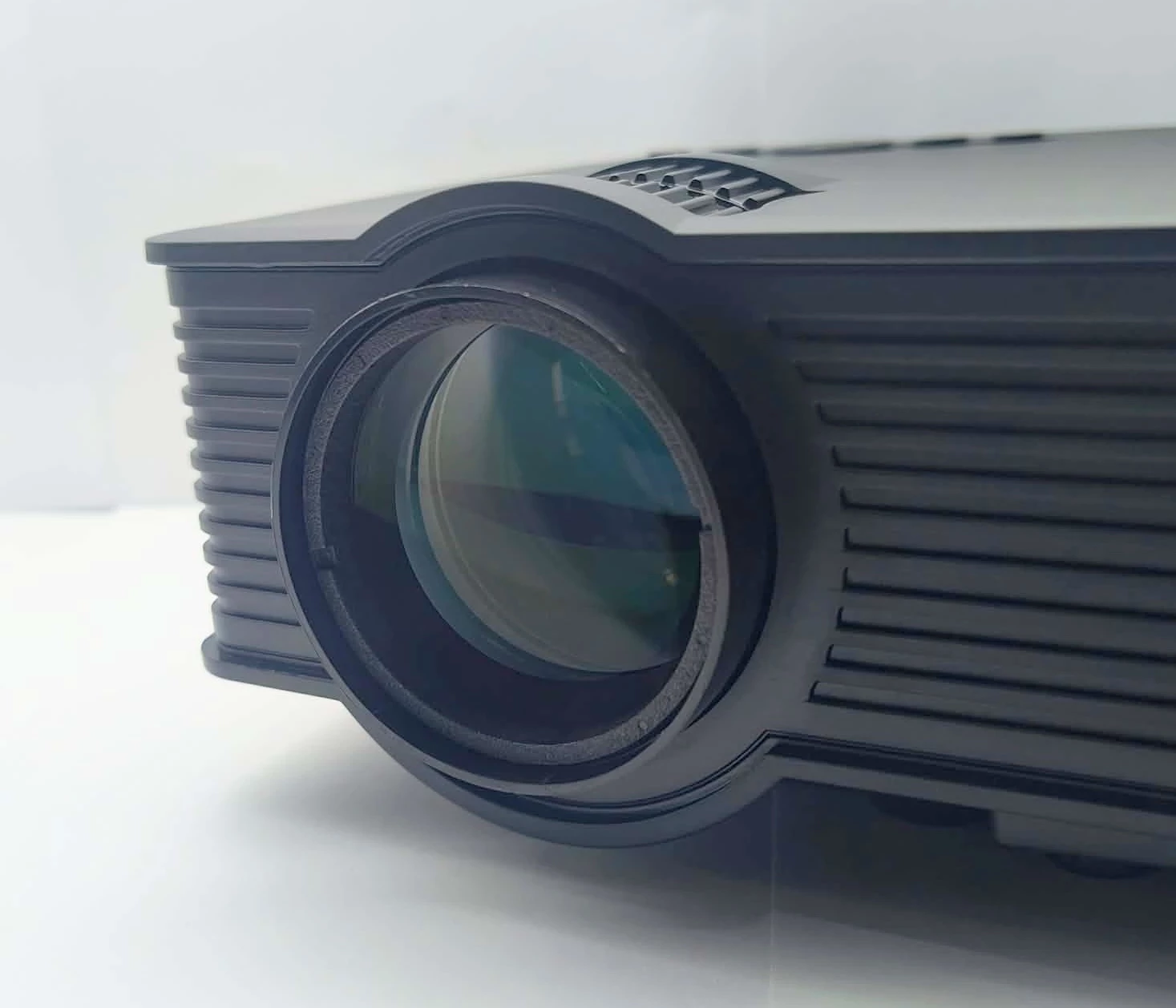 projektor-goclever-cineo-focus-2-ean-gtin-5906736072623