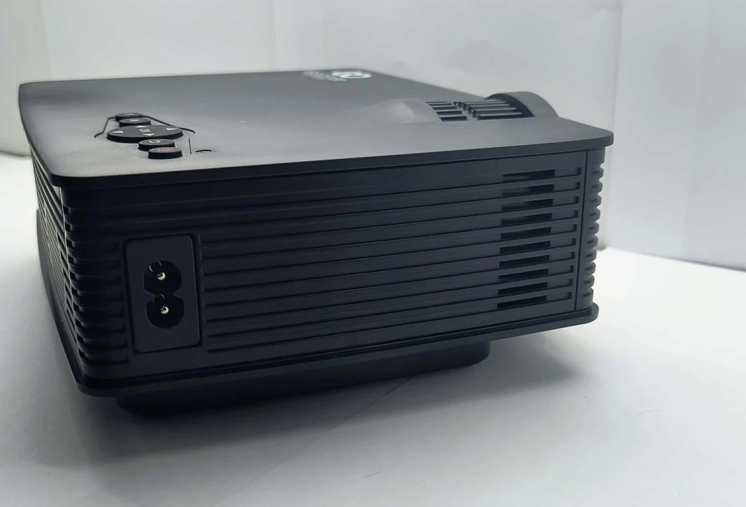 projektor-goclever-cineo-focus-2-jasnosc-lampy-ansi-1350