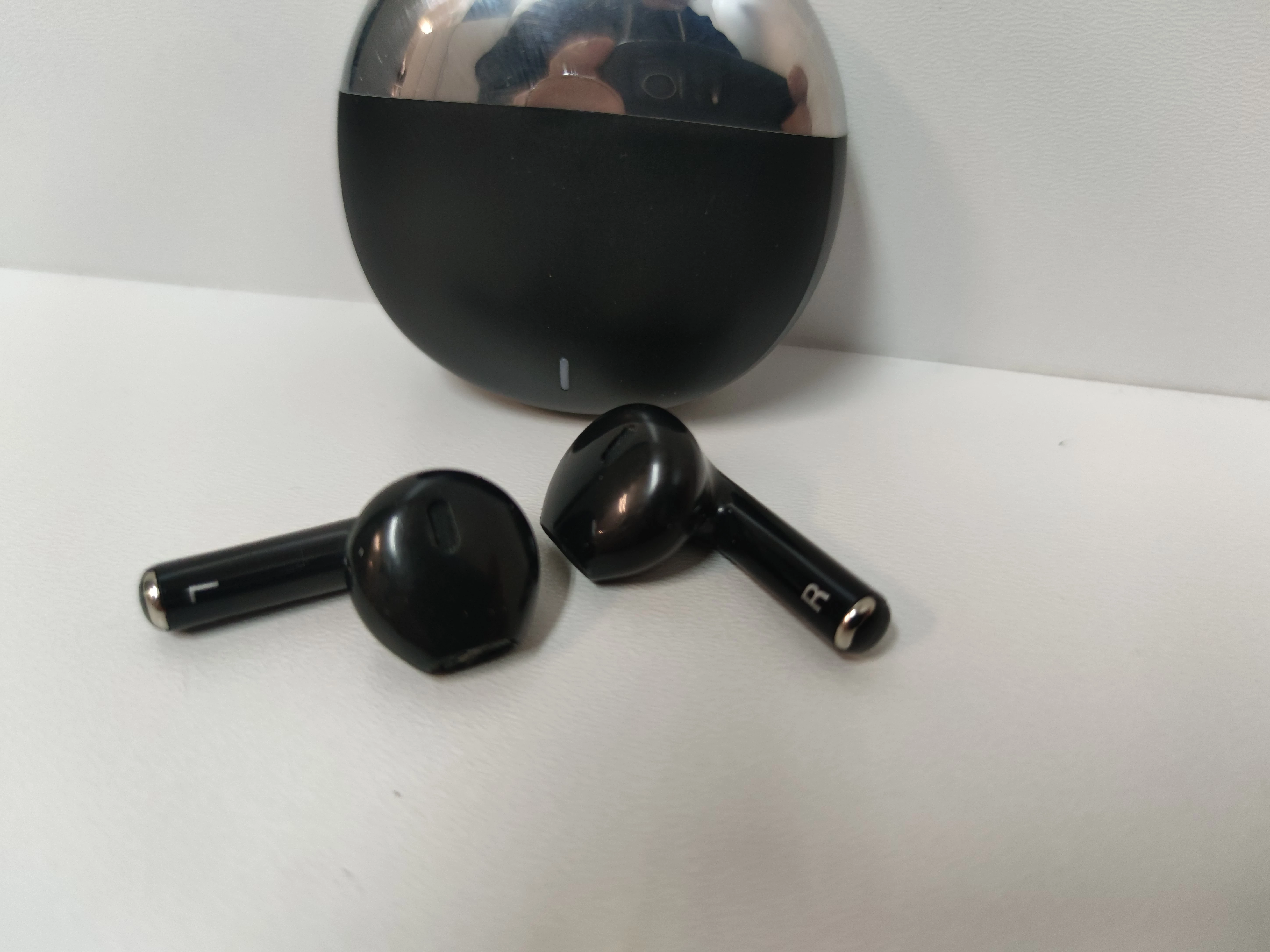 sluchawki-bezprzewodowe-douszne-tws-ly01-rodzaj-sluchawek-203681-217749