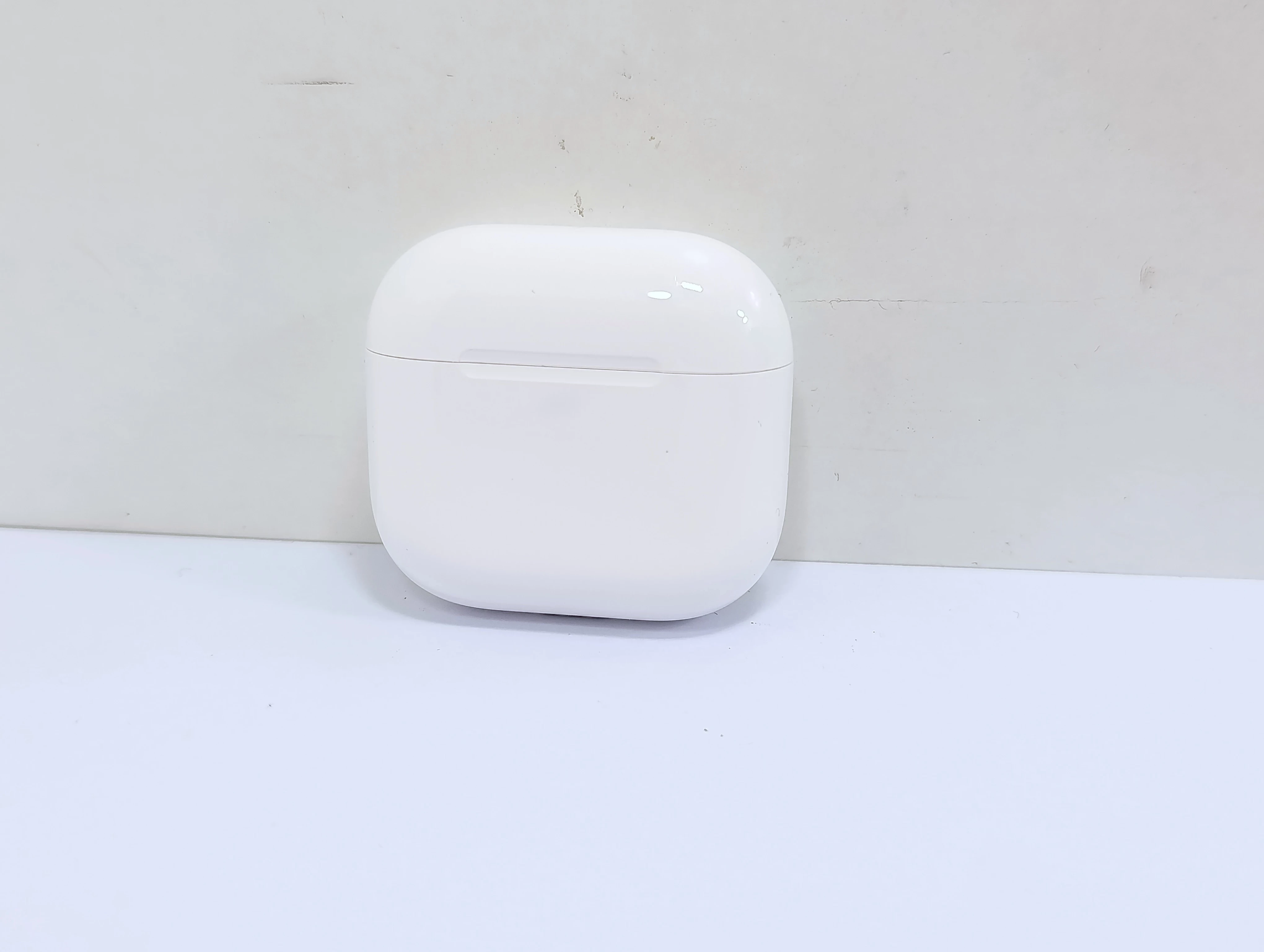 sluchawki-airpods-4-stan-11323-2