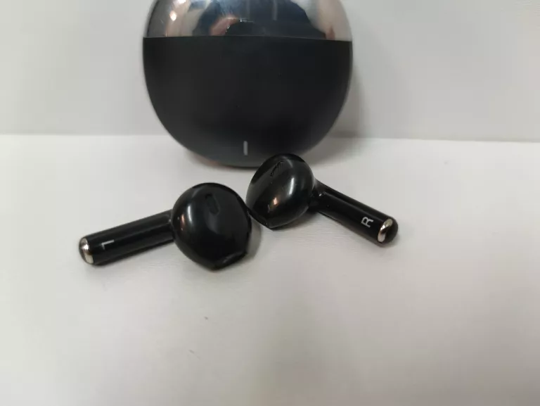 sluchawki-bezprzewodowe-douszne-tws-ly01-kolor-dominujacy-129357-3