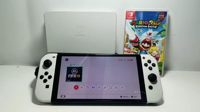 konsola-nintendo-switch-oled-biala-z-podstawka-gra-armii-krajowej-38-tczew