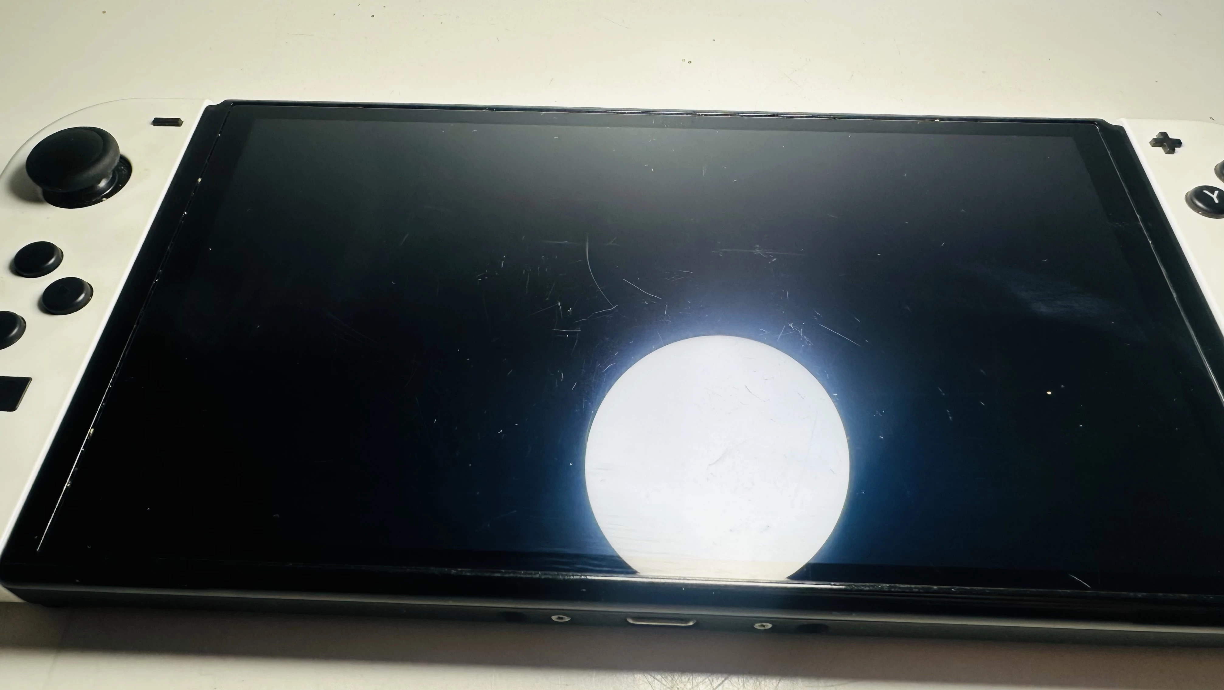 konsola-nintendo-switch-oled-biala-z-podstawka-gra-gry-w-zestawie-205998-225574