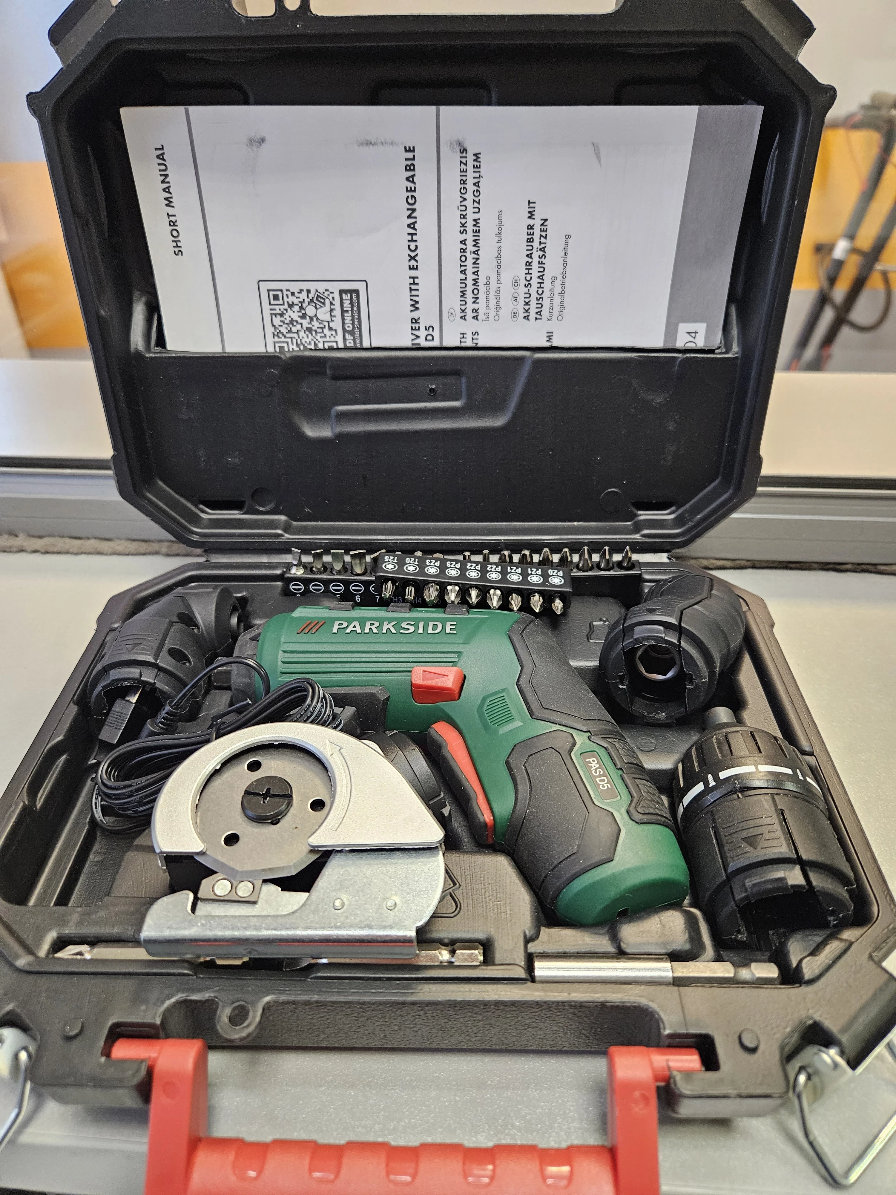 wkretak-akumulatorowy-z-akcesoriami-parkside-pas-d7-4v-senatorska-38-legnica