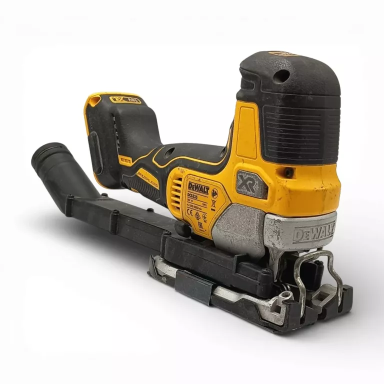 dewalt-wyrzynarka-z-uchwytem-za-korpus-18v-xr-body-dcs335n-rodzaj-silnika-204657-221325
