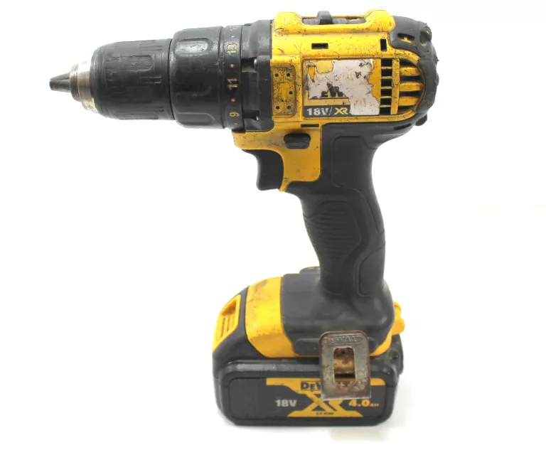 wkretarka-dewalt-dcd780-2-akumulatory-4ah-ladowarka-pojemnosc-akumulatora-150