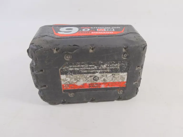 bateria-90-ah-milwaukee-mocne-slady-uzywania-stan-11323-2