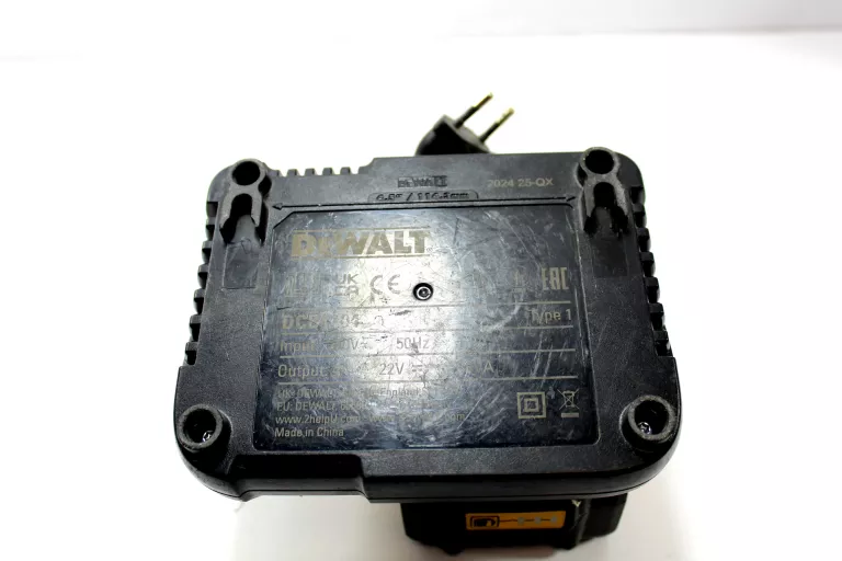 wkretarka-dewalt-dcd780-2-akumulatory-4ah-ladowarka-napiecie-v-128551-6