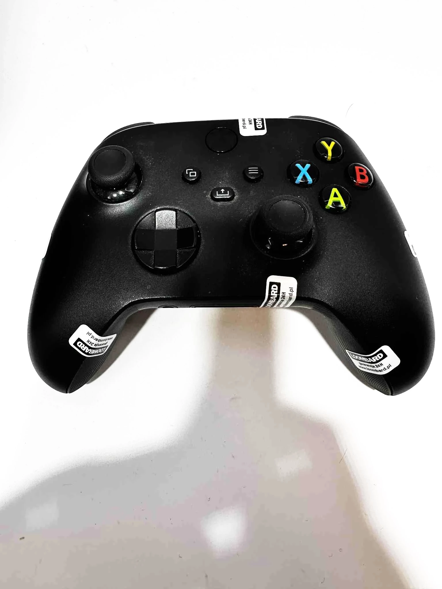 konsola-xbox-series-xpudelkopad-1tb-waga-produktu-z-opakowaniem-jednostkowym-4000