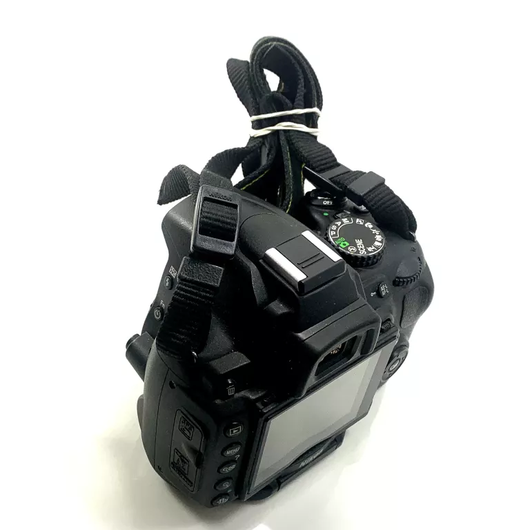 aparat-nikon-d5000-rozmiar-matrycy-206882-228774