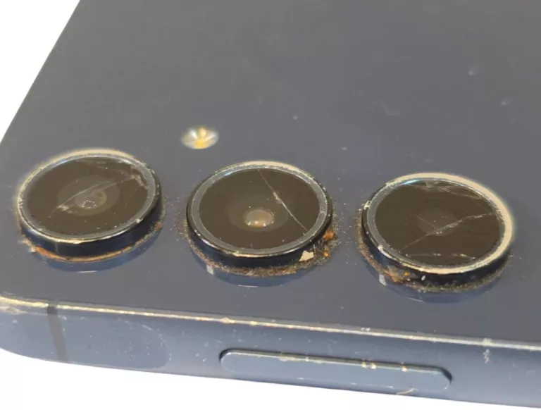 telefon-samsung-a55-bez-blokad-mocne-rysy-pekniete-szkla-aparatow-opcje-sim-202821-213909