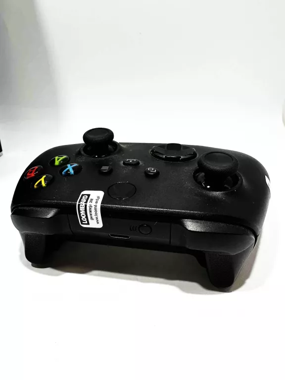 konsola-xbox-series-xpudelkopad-1tb-certyfikaty-zgodnosci-218669-1