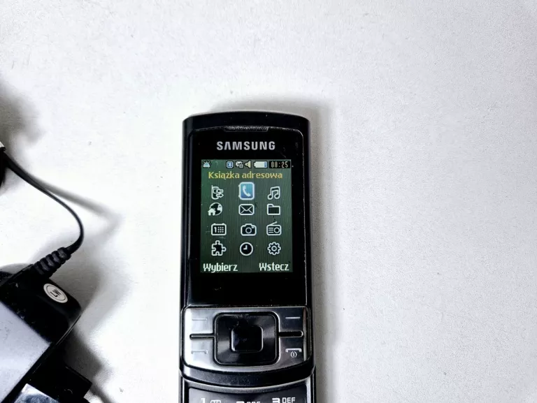 telefon-samsung-c3050-ladowarka-ean-gtin-8808993850594