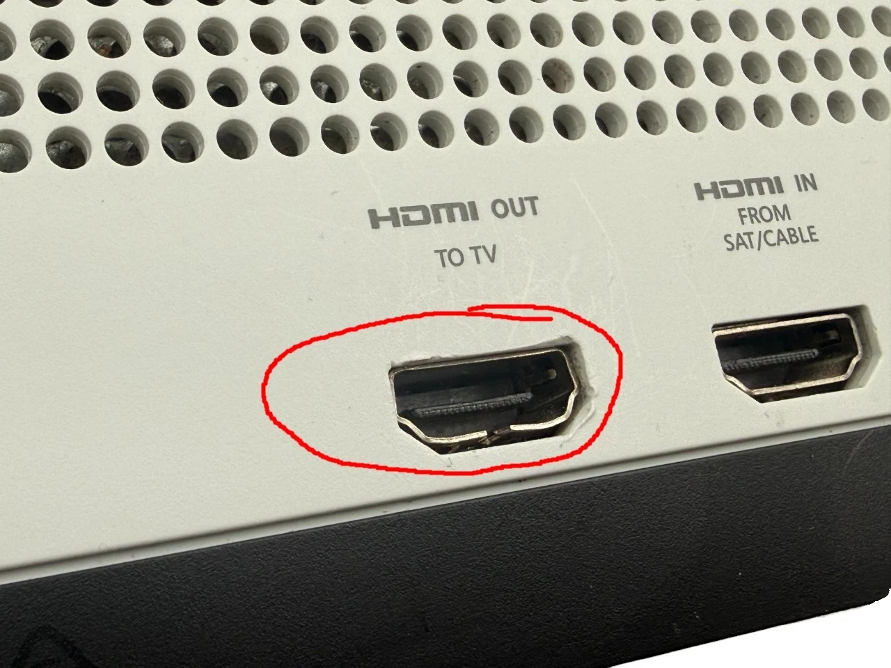 konsola-microsoft-xbox-one-s-blu-ray-1681-500gb-pad-zamiennik-4-gry-ean-gtin-5900626856157