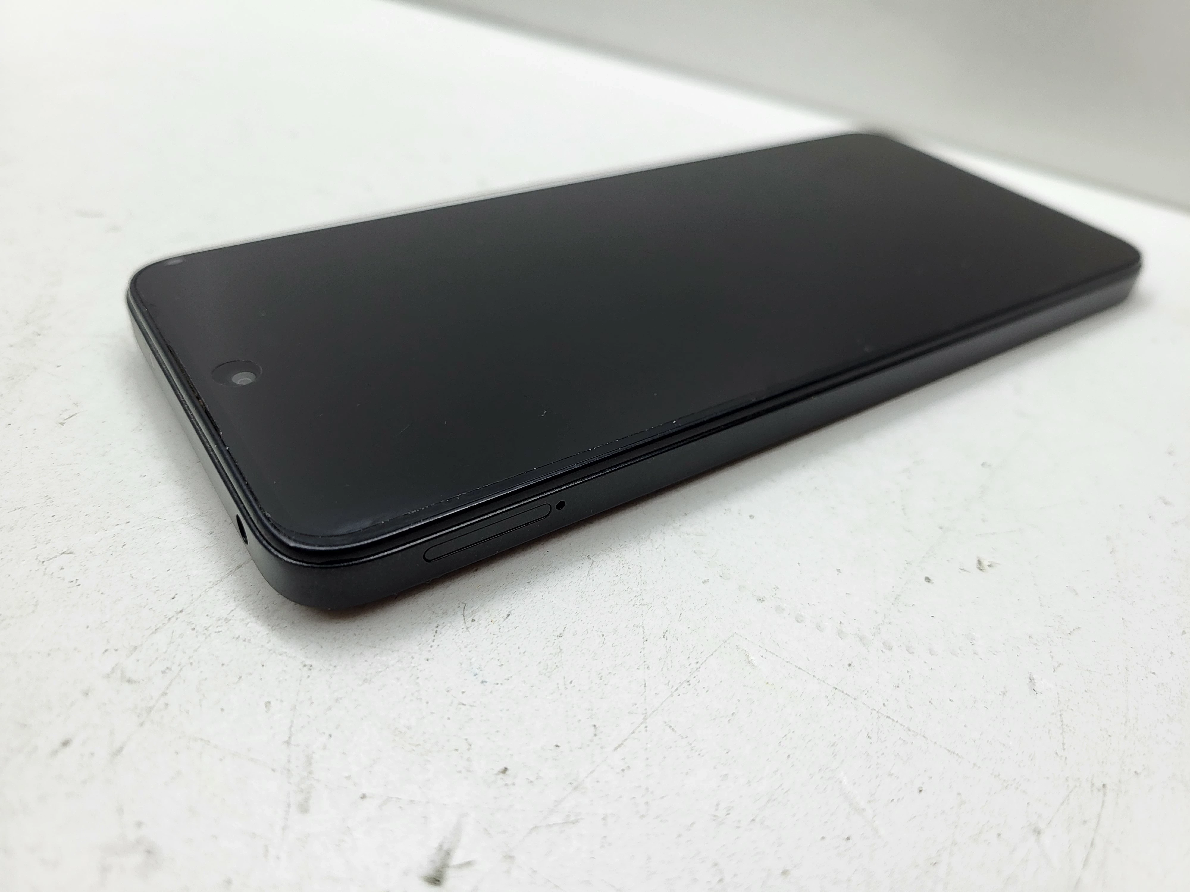 telefon-xiaomi-redmi-13-typ-202685-212929
