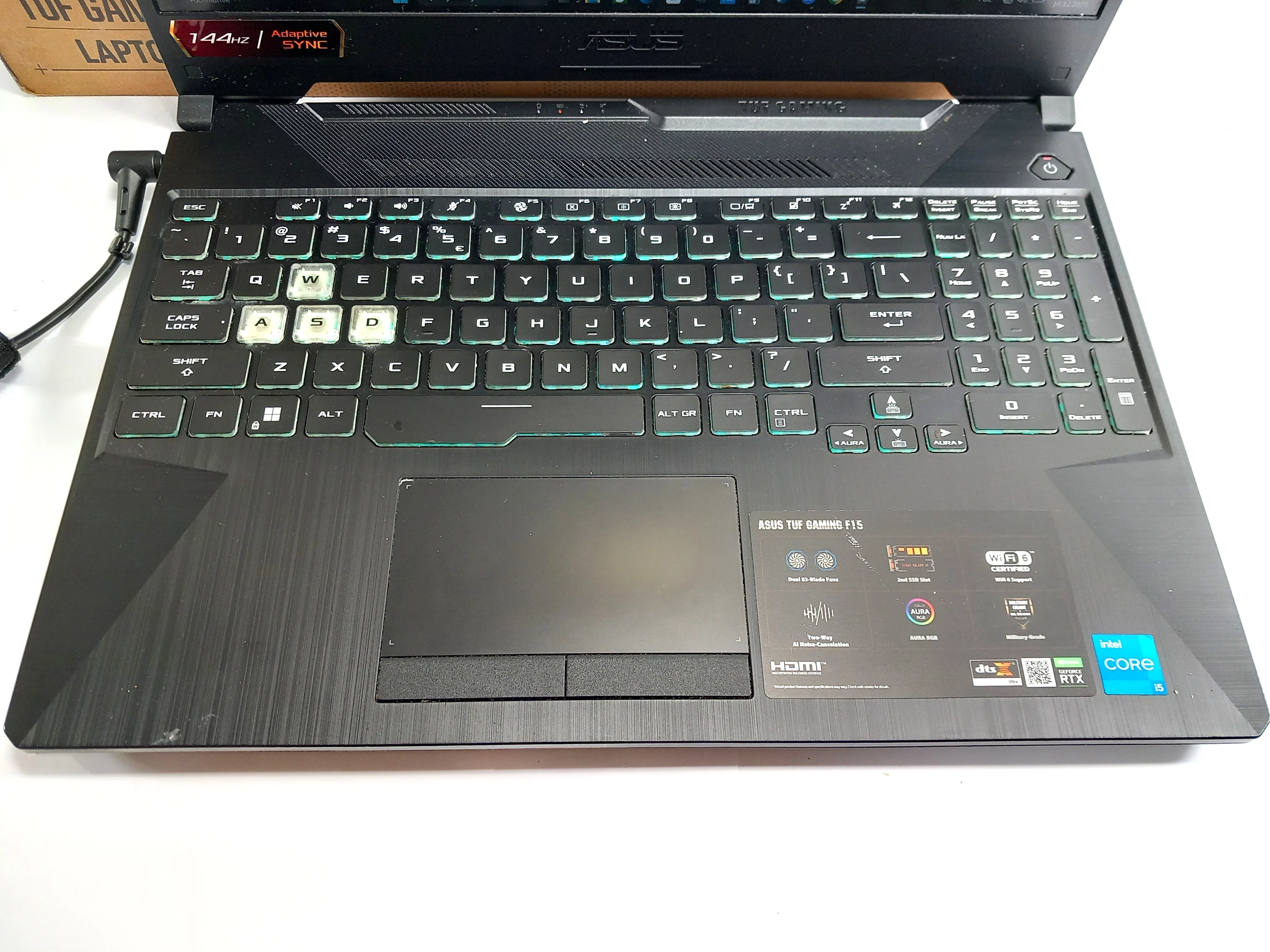 mocnarny-laptop-asus-fx506h-i5-11400h-16gb-ram-ssd-rtx3050-asus-tuf-15-kod-producenta-fx506h