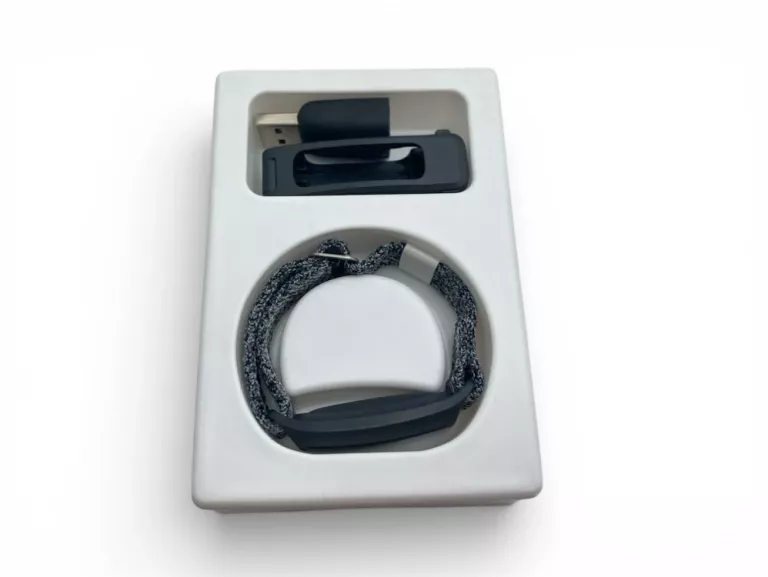 smartwatch-huawei-band-4e-szary-komplet-ean-gtin-6901443325047