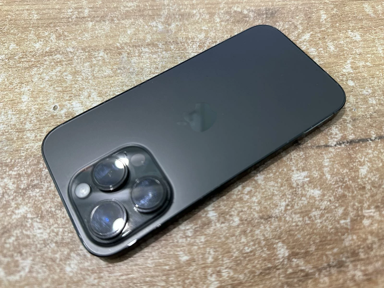 iphone-14-pro-128-gb-bateria-84-solo-przekatna-ekranu-610