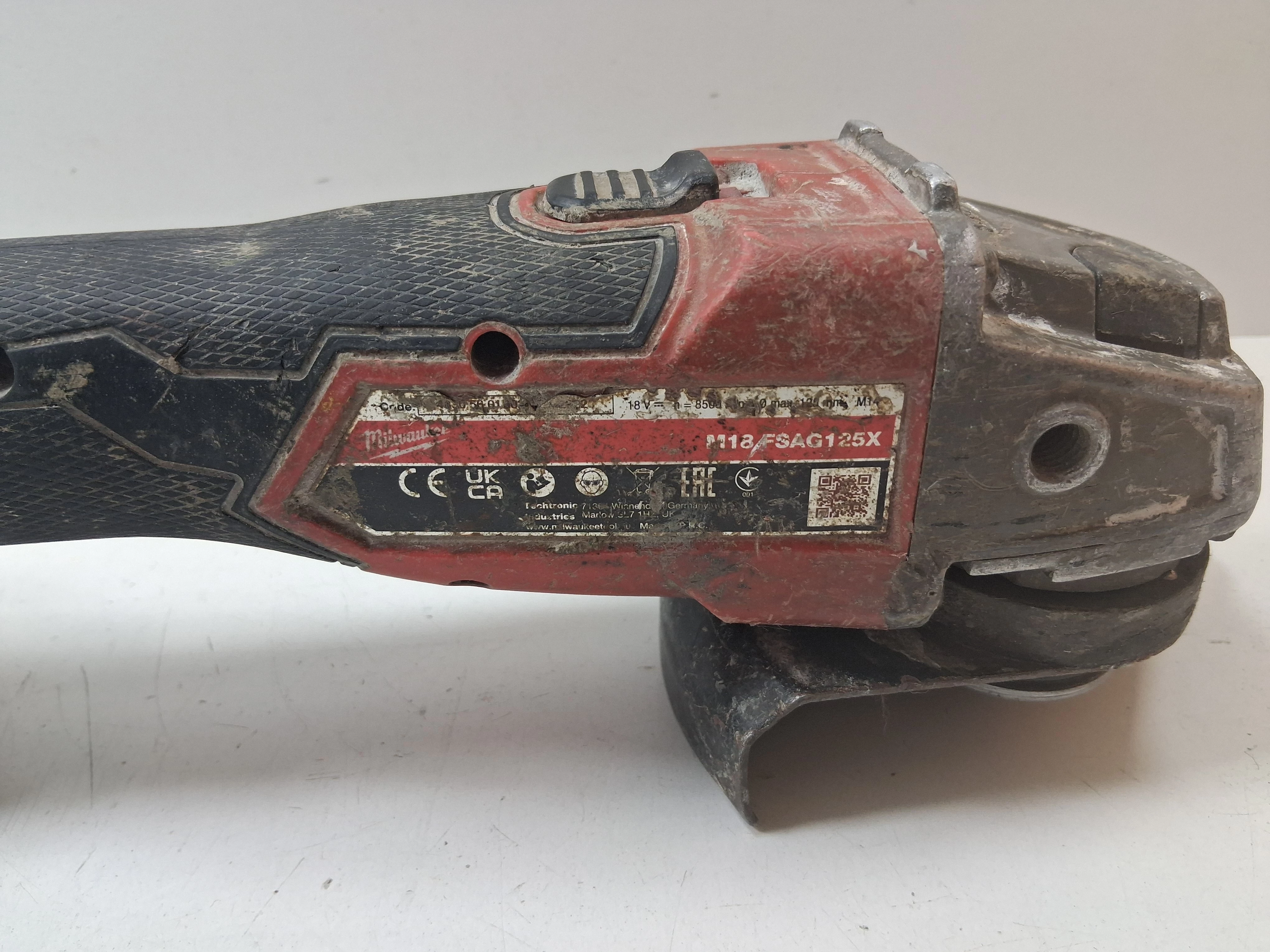 szlifierka-milwaukee-m18-fsag125x-kod-producenta-4933443940