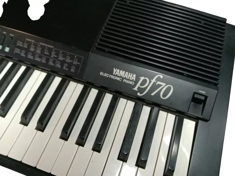 pianino-elektryczne-klawisze-yamaha-pf70-model-psr-f52