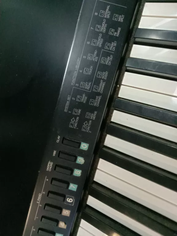 pianino-elektryczne-klawisze-yamaha-pf70-waga-produktu-z-opakowaniem-jednostkowym-3500