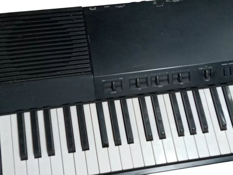 pianino-elektryczne-klawisze-yamaha-pf70-stan-11323-2
