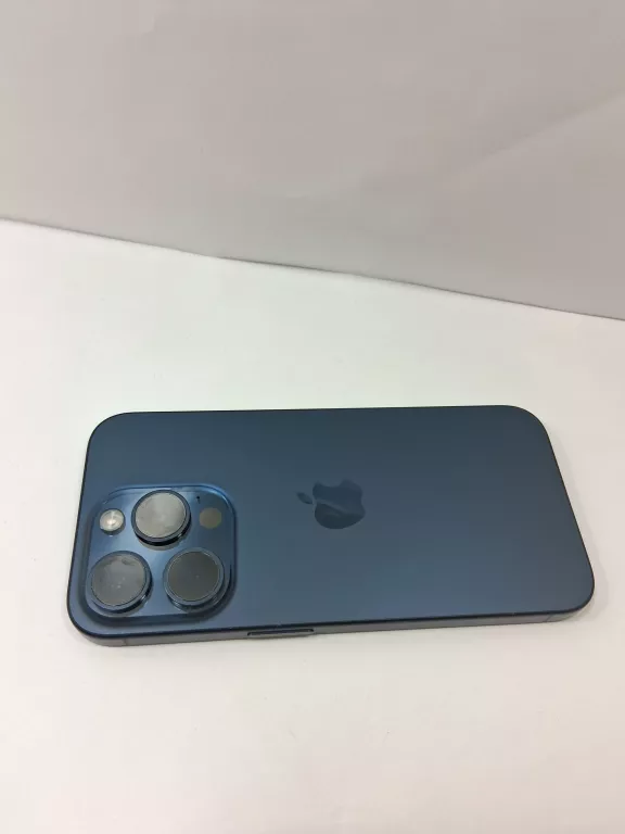telefon-iphone-15-pro-128gb-90-przekatna-ekranu-610